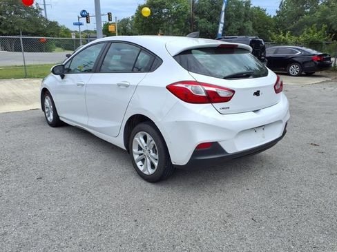 Used 2019 Chevrolet Cruze LS w/ LS Convenience Package FWD image 4