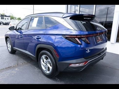 Used 2023 Hyundai Tucson SEL FWD image 3