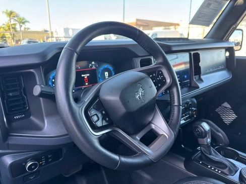 Used 2025 Ford Bronco Badlands AWD/4WD image 10