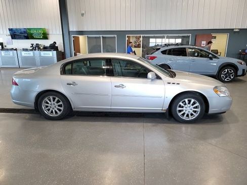 Used 2009 Buick Lucerne CXL FWD image 7