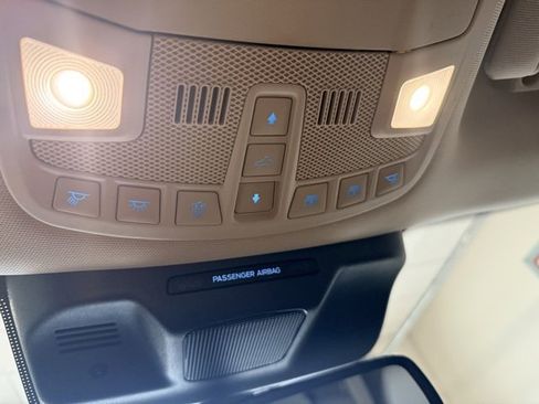 Used 2024 Ford Expedition Limited image 46