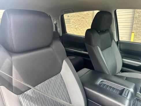 Used 2017 Toyota Tundra SR5 AWD/4WD image 26