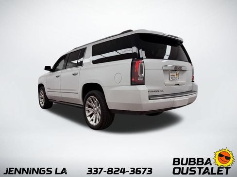 Used 2020 GMC Yukon XL Denali w/ Open Road Package AWD/4WD image 3