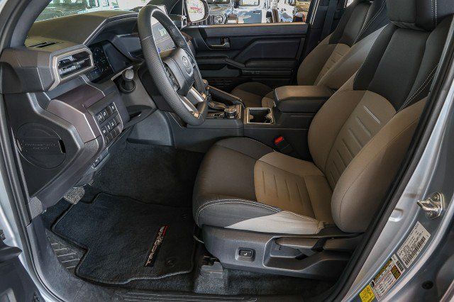 Used 2025 Toyota Tacoma TRD Off-Road AWD/4WD image 11