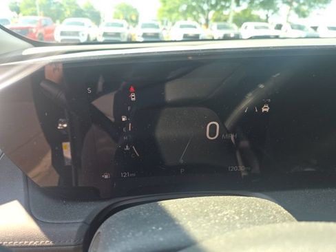 Used 2024 Buick Encore GX Sport Touring w/ Comfort Package FWD image 19