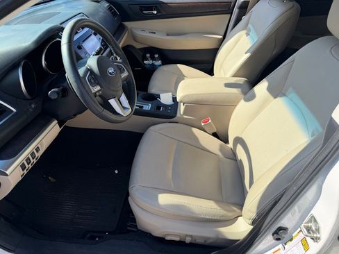Used 2017 Subaru Outback 3.6R Limited AWD/4WD image 24