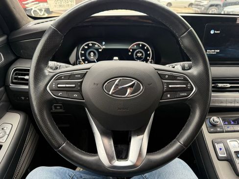 Used 2022 Hyundai Palisade Calligraphy image 13
