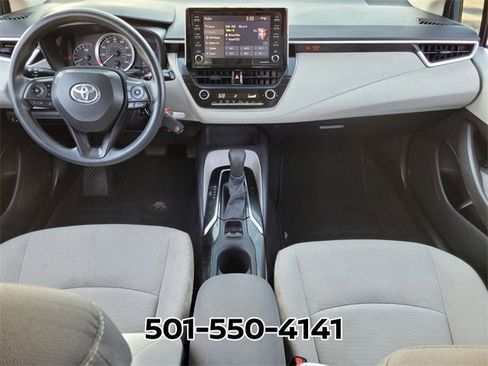 Used 2021 Toyota Corolla LE image 12