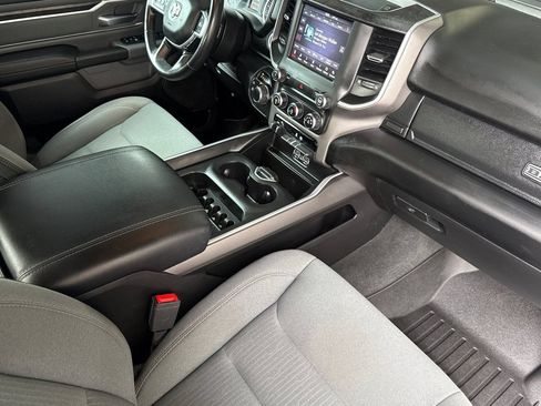 Used 2020 RAM 1500 Big Horn AWD/4WD image 17