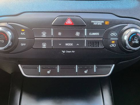 Used 2018 Kia Sorento FWD image 33