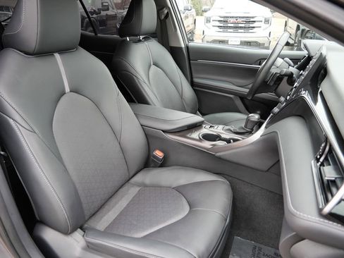 Used 2024 Toyota Camry XSE image 15