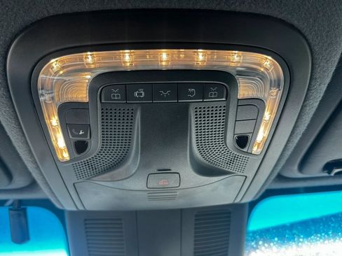 Used 2023 Mercedes-Benz Sprinter 3500 w/ Acoustic Package image 38