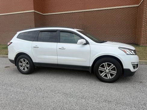 Used 2016 Chevrolet Traverse LT w/ Traveler's Package image 22