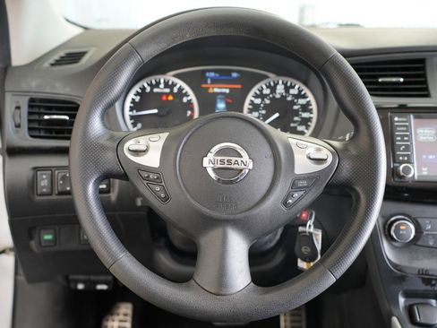 Used 2019 Nissan Sentra S FWD image 15