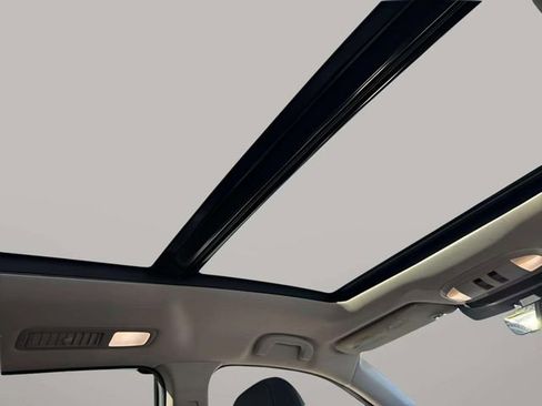 Certified 2025 Subaru Ascent Limited AWD/4WD image 5
