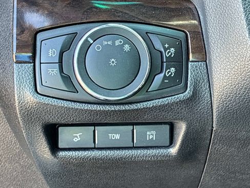 Used 2015 Ford Explorer Limited w/ Equipment Group 302A AWD/4WD image 28