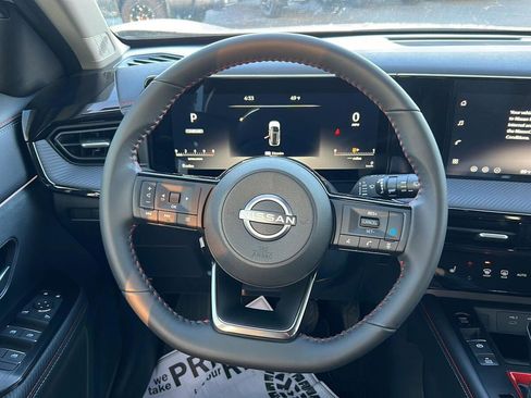 New 2026 Nissan Kicks SR w/ Cold Weather Package image 17