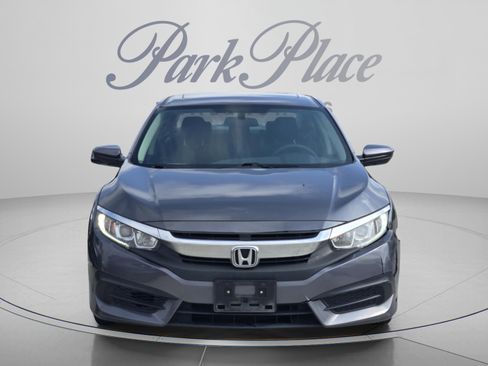 Used 2018 Honda Civic EX image 8