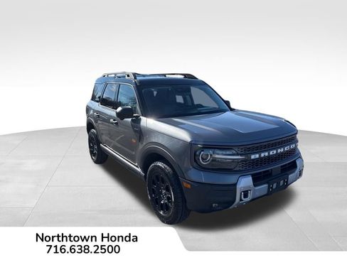 Used 2025 Ford Bronco Sport Badlands AWD/4WD image 1