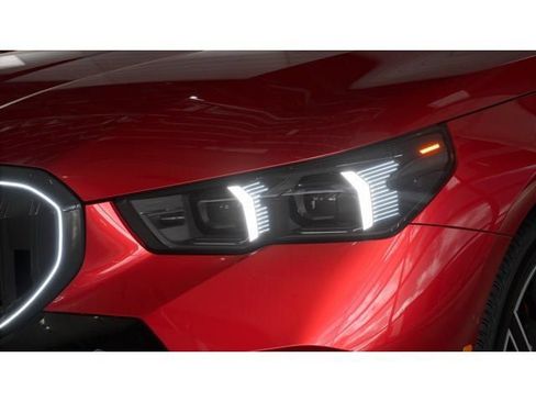 New 2026 BMW 530i xDrive w/ M Sport Package AWD/4WD image 7