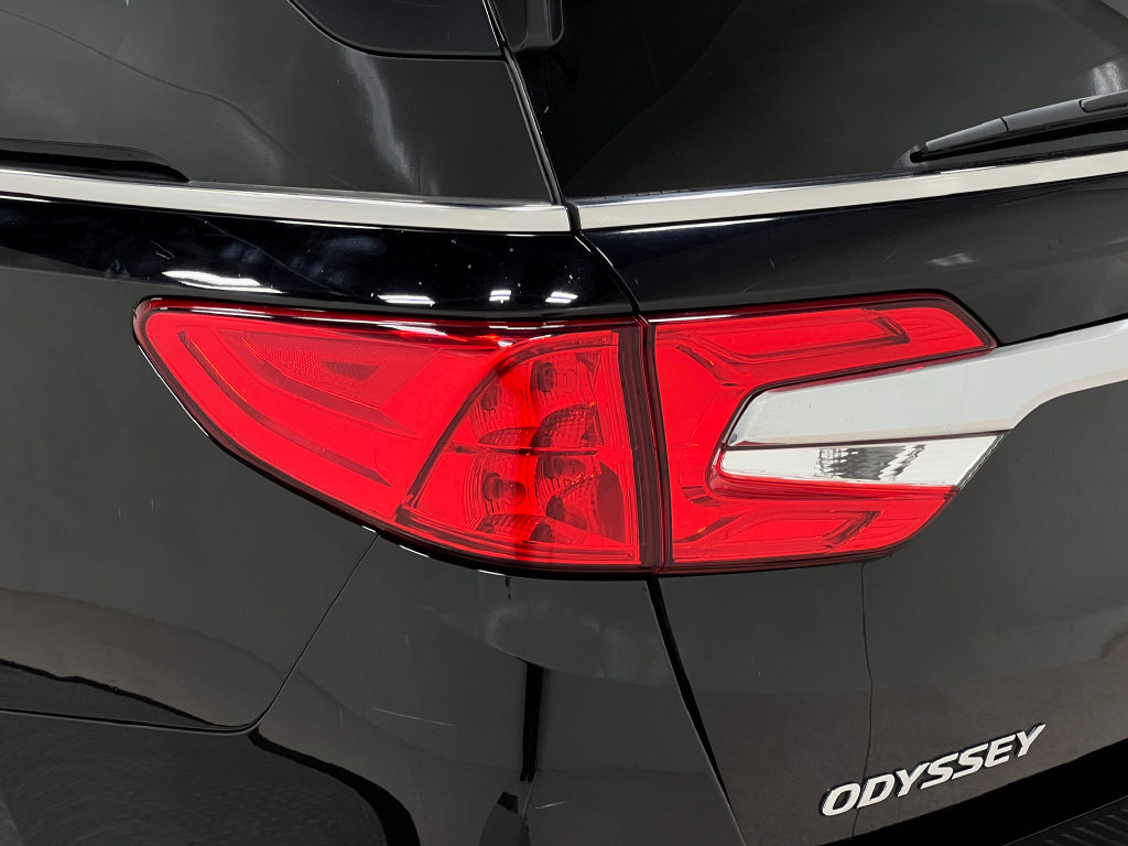 Used 2018 Honda Odyssey Elite image 40