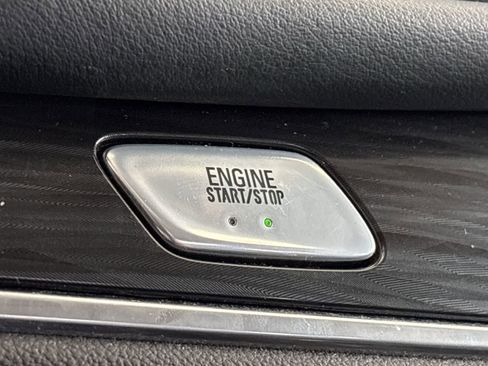 Used 2018 Buick Enclave Premium image 27