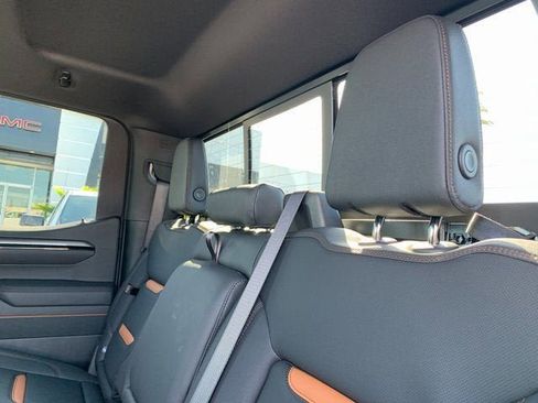 New 2026 GMC Sierra 1500 AT4 w/ AT4 Premium Package AWD/4WD image 11
