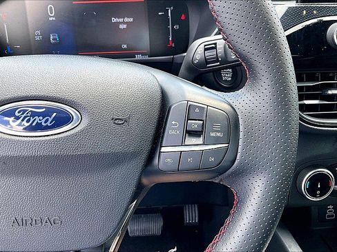 Used 2025 Ford Escape ST-Line AWD/4WD image 18