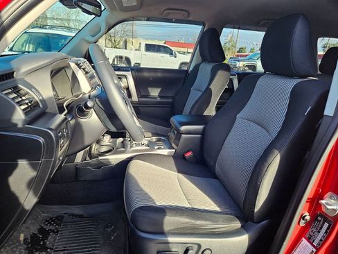 Used 2022 Toyota 4Runner SR5 image 14