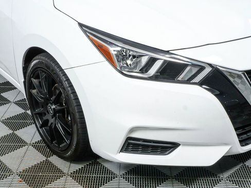 Used 2020 Nissan Versa S FWD image 32