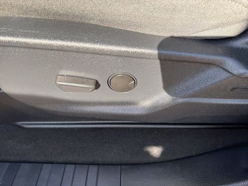 Used 2025 Ford F250 XLT image 16