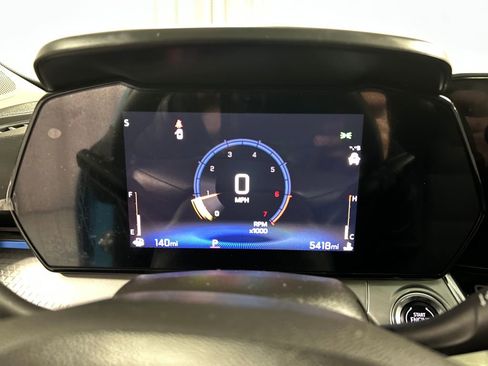Used 2025 Chevrolet Trax LT w/ Sunroof Package FWD image 16