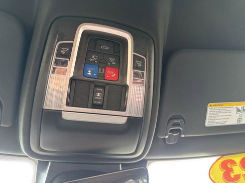 Used 2023 RAM 1500 Laramie AWD/4WD image 39