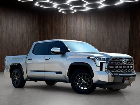 Used 2022 Toyota Tundra Platinum RWD image 1