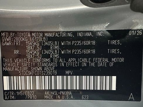 Used 2026 Toyota Sienna XLE Woodland Edition AWD/4WD image 10
