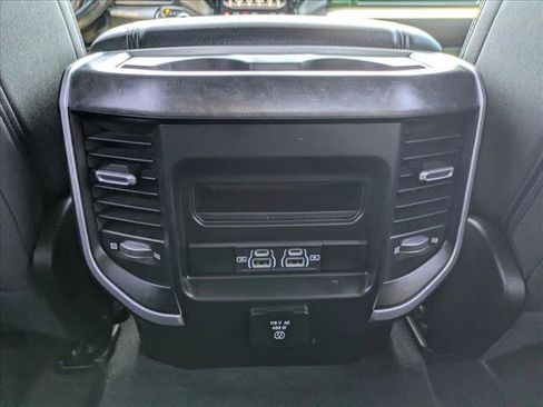 Used 2021 RAM 1500 Big Horn AWD/4WD image 17