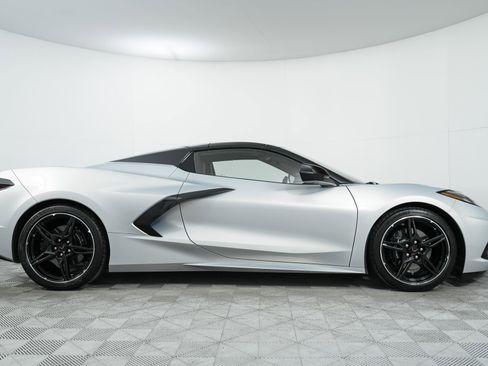 Used 2021 Chevrolet Corvette Stingray Premium Conv w/ Battery Protection Package image 10