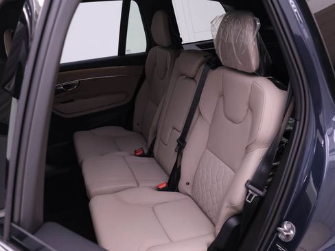 New 2026 Volvo XC90 B6 Plus w/ Protection Package Premier AWD/4WD image 12
