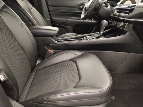 Used 2022 Jeep Compass Latitude FWD image 21