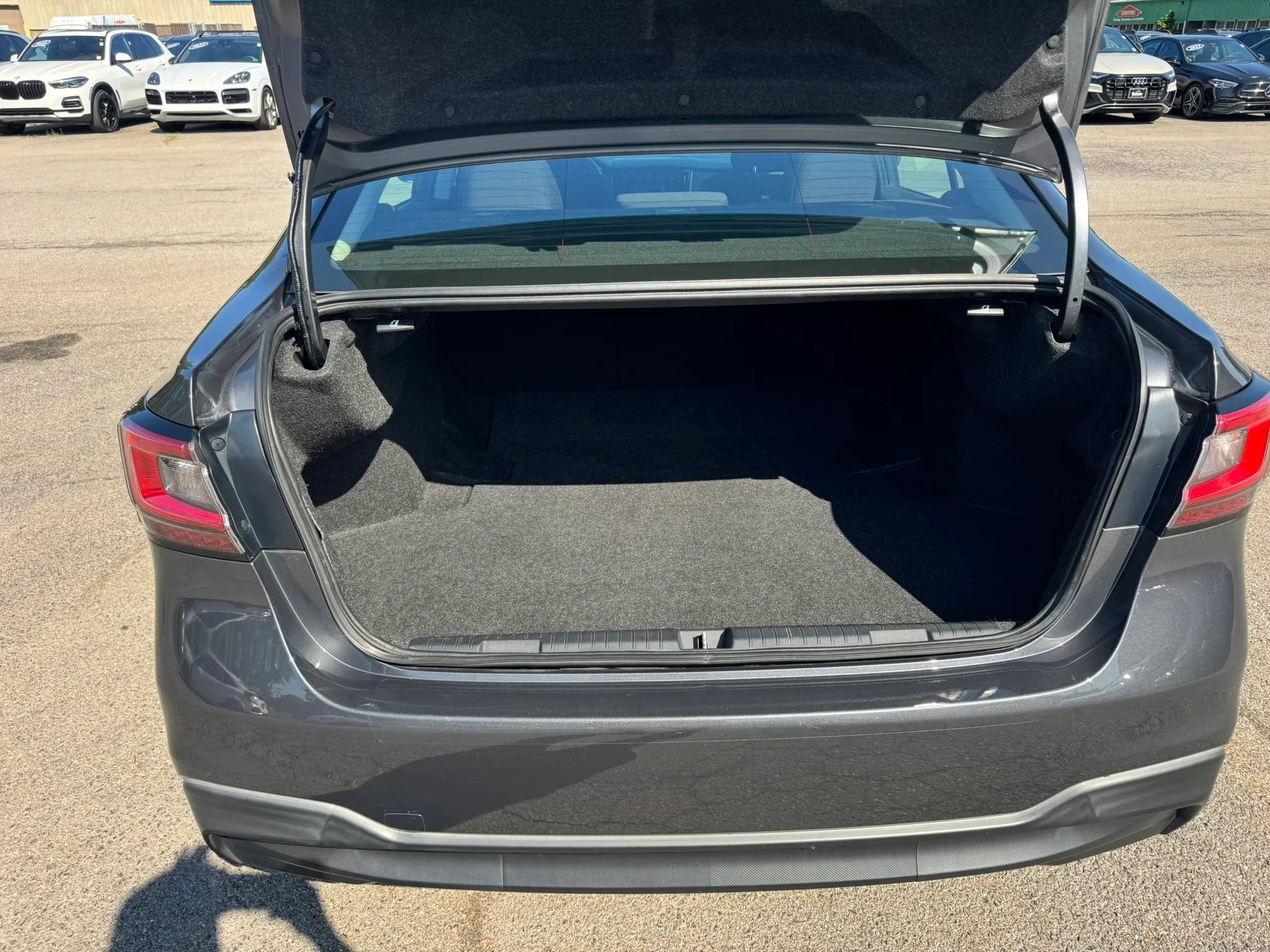 Used 2020 Subaru Legacy Premium AWD/4WD image 6