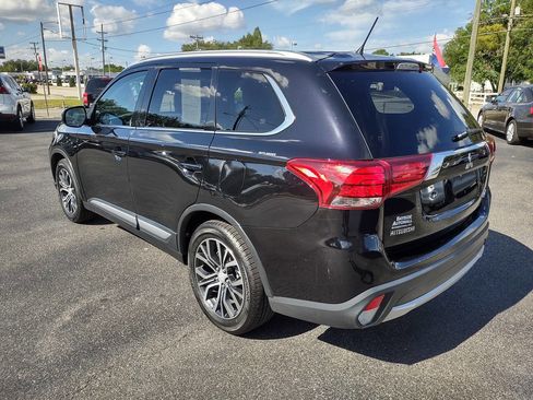 Used 2018 Mitsubishi Outlander SEL AWD/4WD image 5
