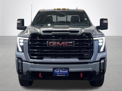 Used 2024 GMC Sierra 3500 AT4 w/ AT4 Premium Plus Package AWD/4WD image 4