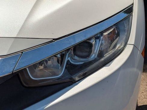 Used 2018 Honda Civic EX image 11