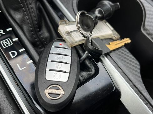 Used 2025 Nissan Altima 2.5 SV image 25