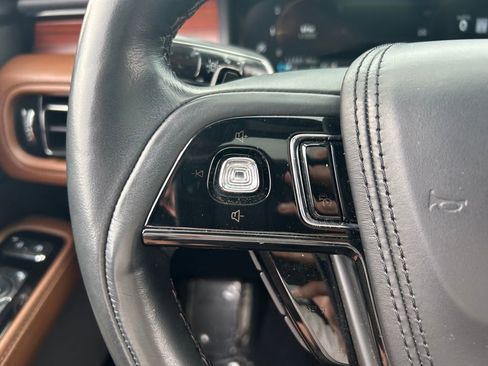 Used 2023 Lincoln Aviator Reserve w/ Equipment Group 201A AWD/4WD image 19