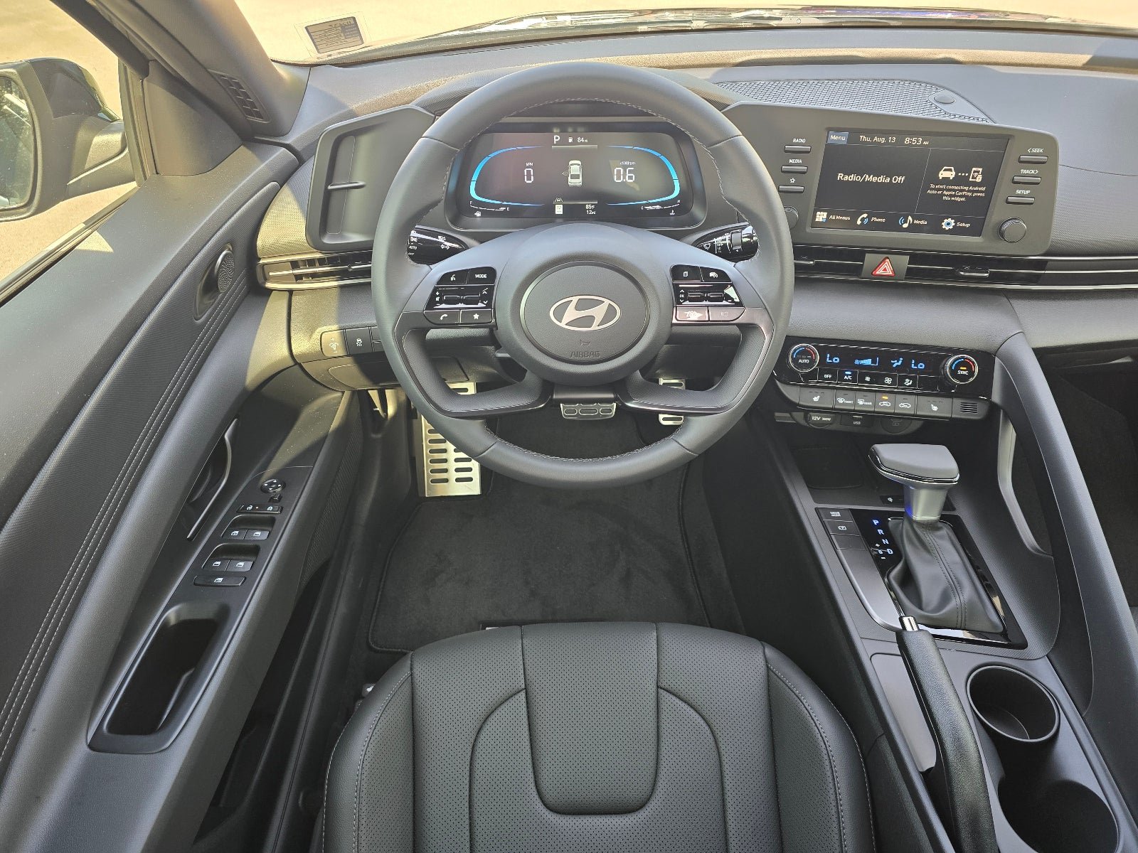 Used 2026 Hyundai Elantra SEL Sport FWD image 14