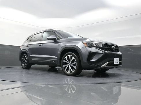 Used 2022 Volkswagen Taos SE AWD/4WD image 19