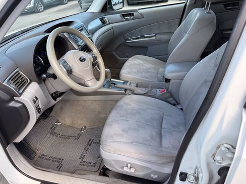 Used 2010 Subaru Forester 2.5X Premium AWD/4WD image 6