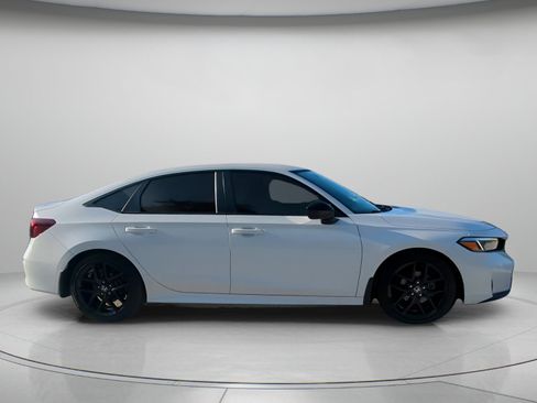 Used 2025 Honda Civic Sport image 33