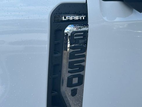 Used 2023 Ford F250 Lariat w/ Lariat Ultimate Package image 19